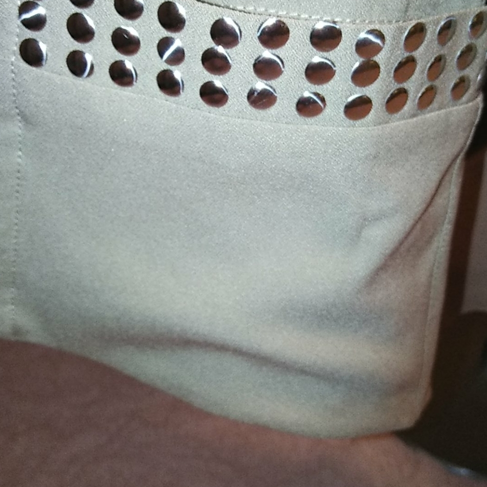 Studded 🌻Ruffled💛 Vest - Picture 4 of 11